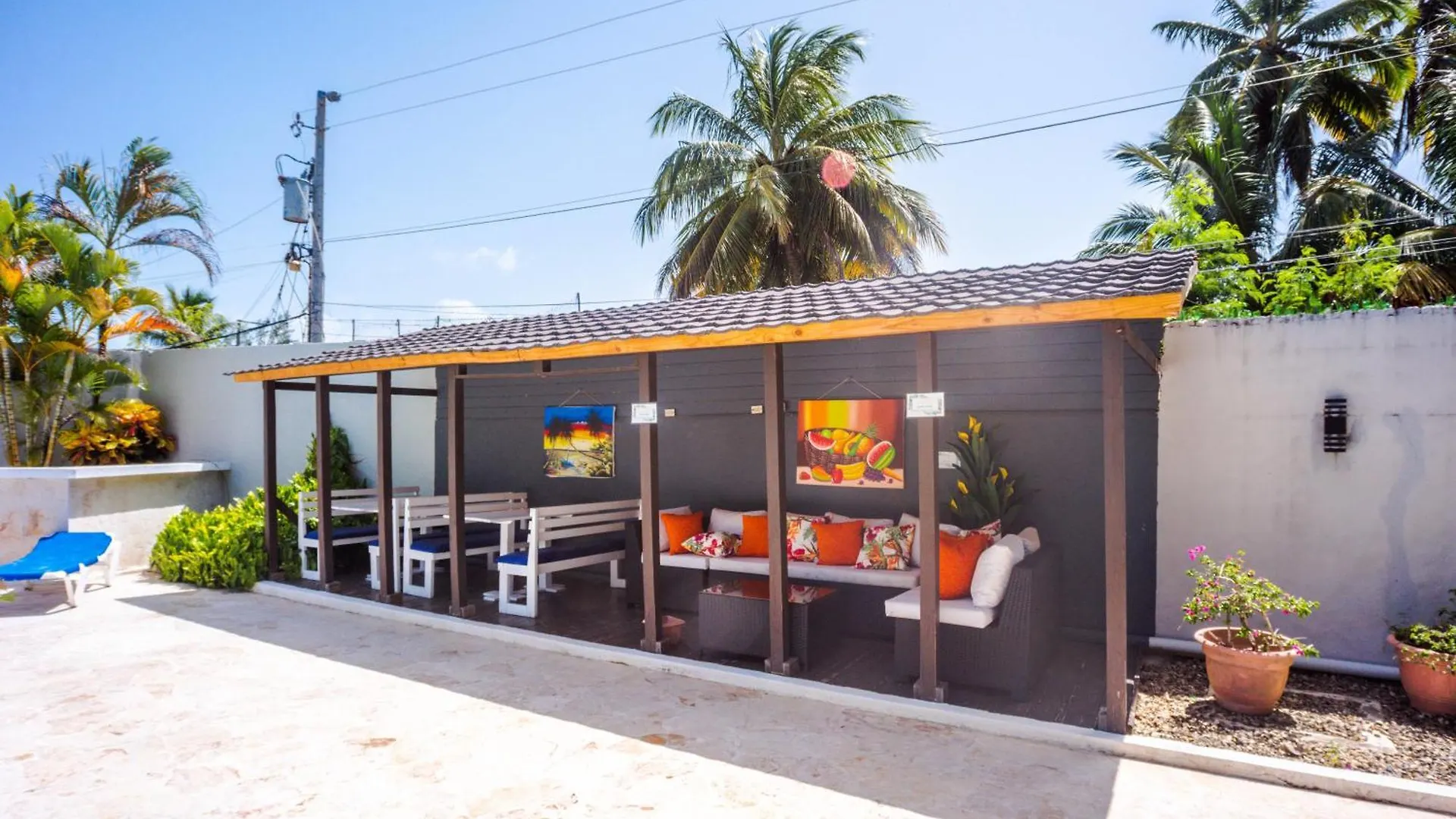 Apartment Beautifully Updated In The Heart Of Town Cabarete